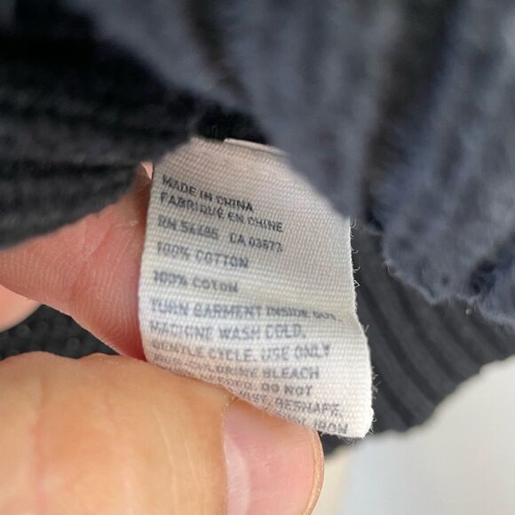 American Eagle V-Neck Sweater Size XS EUC - Picture 6 of 6